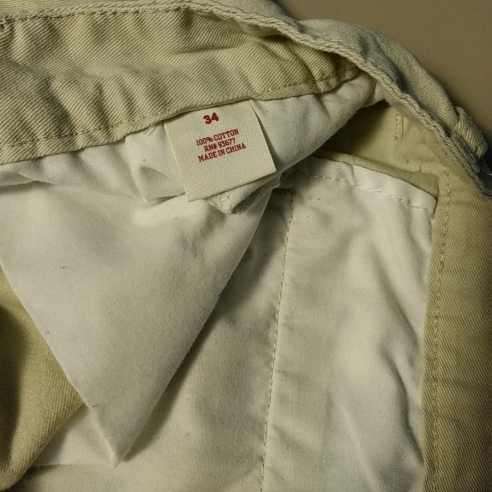 Shorts - Picture 2 of 4